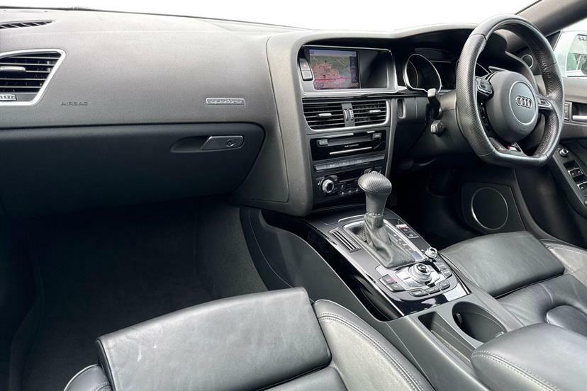 Audi A5 2.0T Fsi Quattro S Line S Tronic 5 Seat White #2