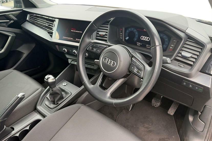 Audi A1 25 Tfsi Technik Black #6