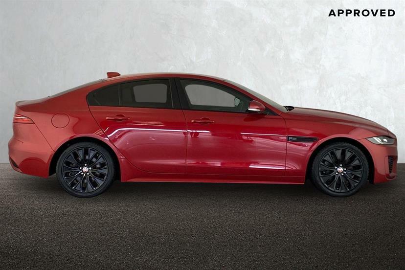 Jaguar XE 2.0D R-dynamic S Red #4