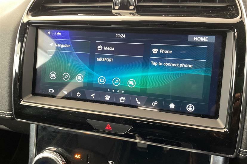 Jaguar XE D R-sport Black #26