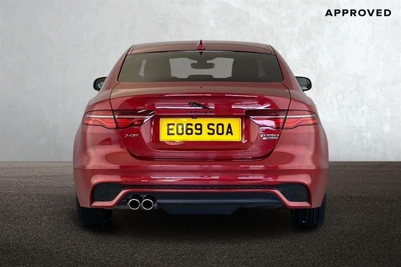 Jaguar XE 2.0D R-dynamic S Red #5