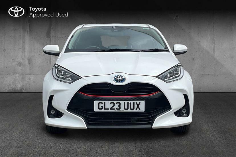 Toyota Yaris 1.5 Hybrid Design Cvt White #6
