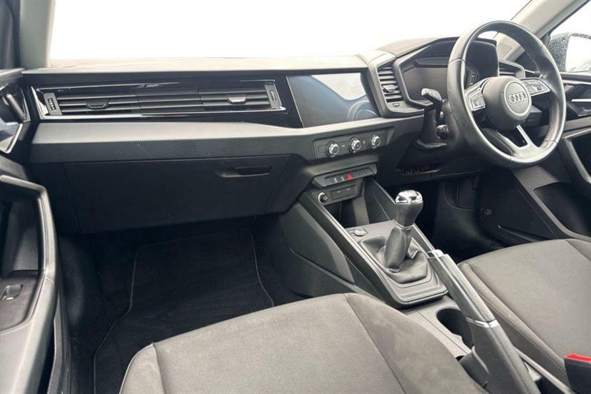Audi A1 25 Tfsi Technik Black #2