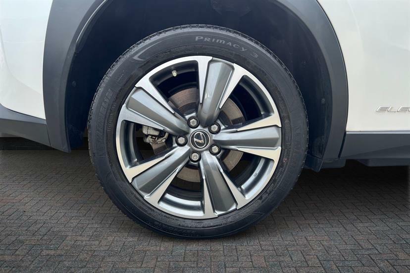 Lexus UX 300E 150Kw 54.3 Kwh E-cvt Premiumpk18alloy White #4