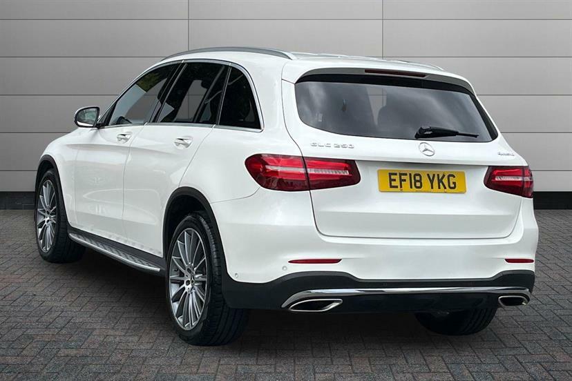 Mercedes-Benz GLC Class 250 4Matic Amg Line Premium 9G-tronic White #2