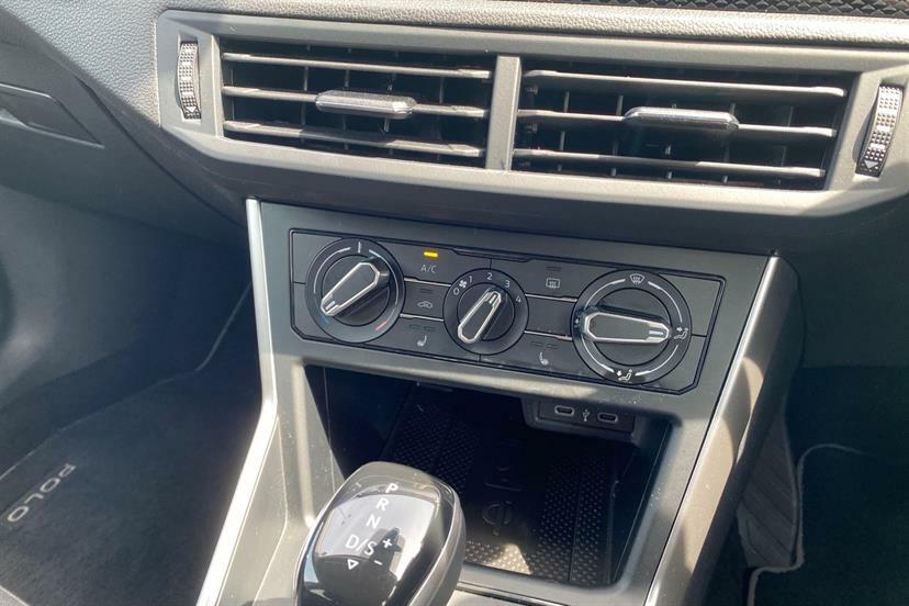 Volkswagen Polo Life Grey #8