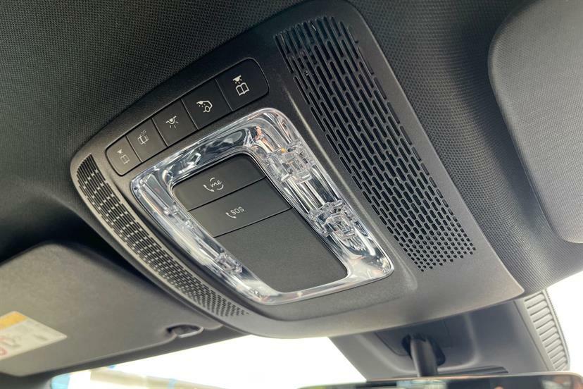 Mercedes-Benz EQA Eqa 300 4Matic Amg Line 226 Bhp White #39