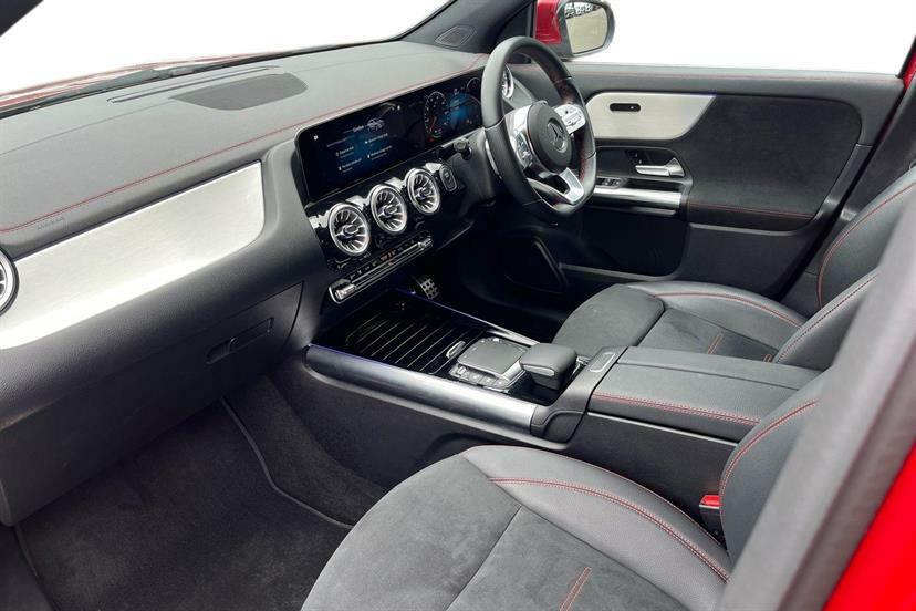 Mercedes-Benz EQA Eqa 300 4Matic Amg Line 226 Bhp White #9