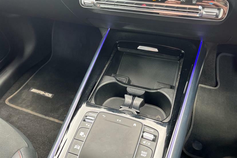 Mercedes-Benz EQA Eqa 300 4Matic Amg Line 226 Bhp White #37