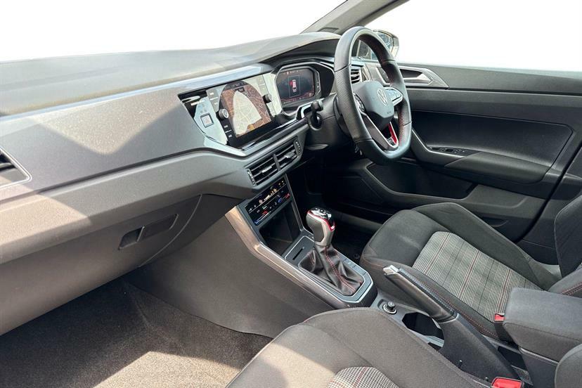 Volkswagen Polo 2.0 Tsi Gti Dsg Black #2