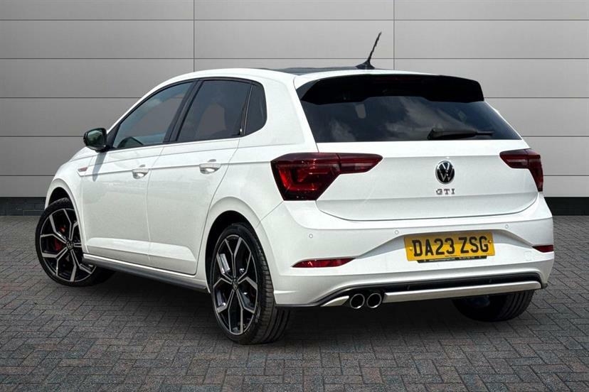 Volkswagen Polo 2.0 Tsi Gti Dsg Black #3