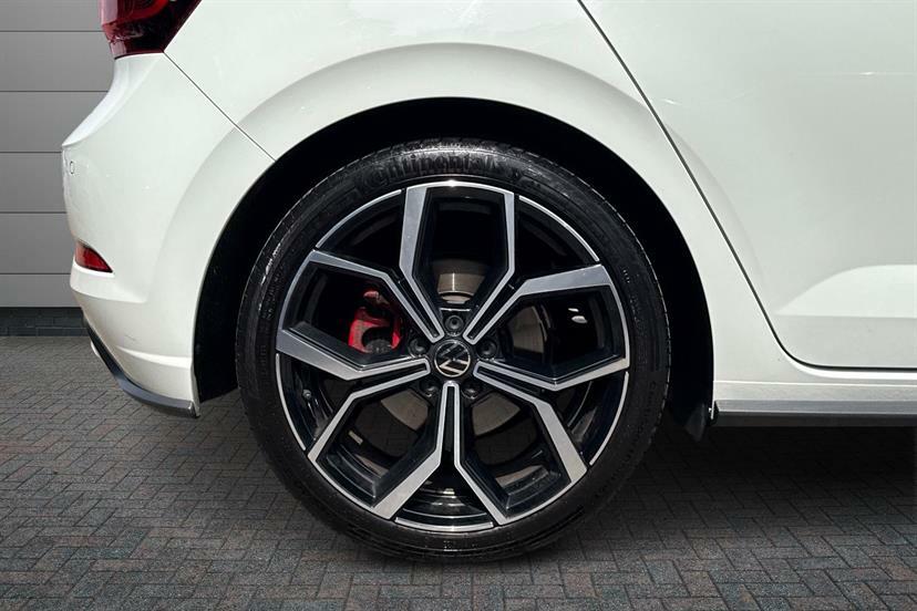 Volkswagen Polo 2.0 Tsi Gti Dsg Black #5