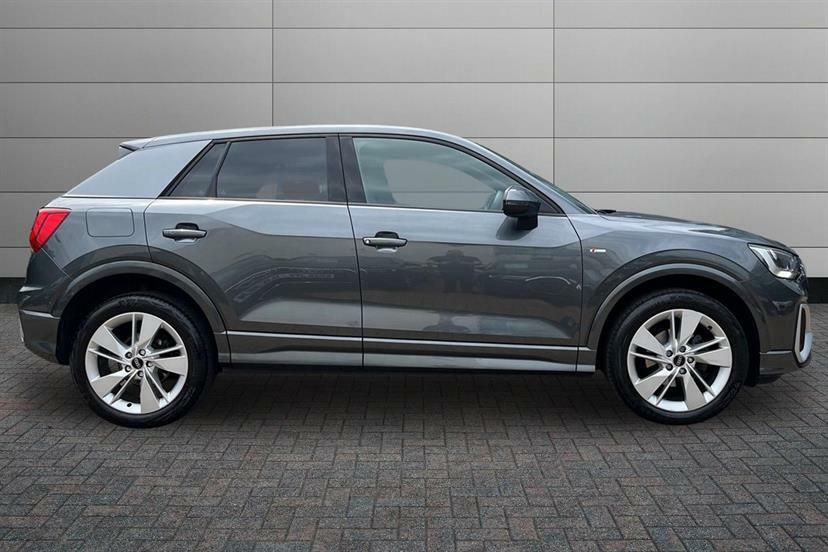 Audi Q2 35 Tfsi S Line S Tronic Cs Grey #3