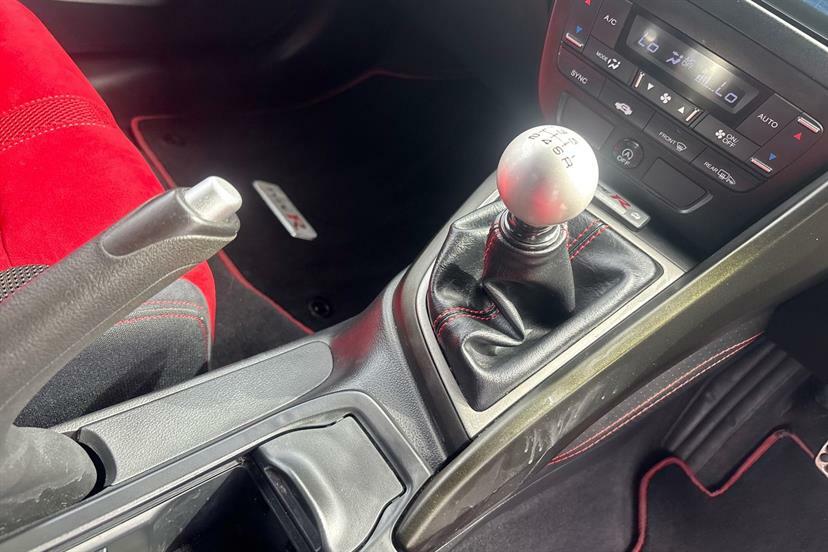 Honda Civic 1.0 Vtec Turbo Ex Black #8