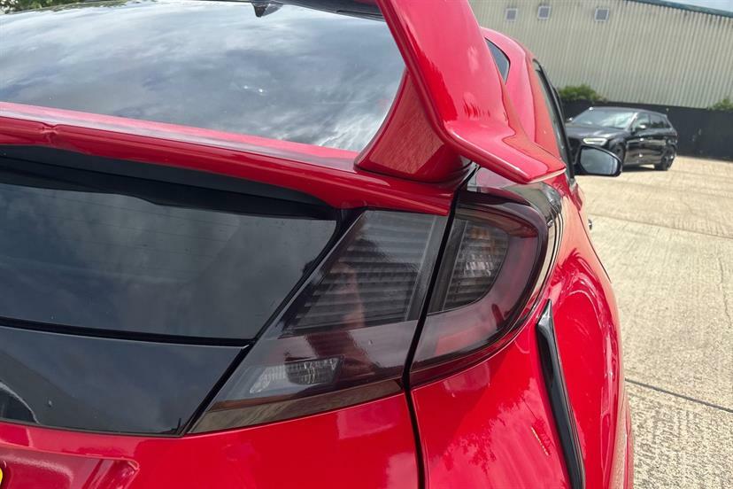 Honda Civic 1.0 Vtec Turbo Ex Black #26
