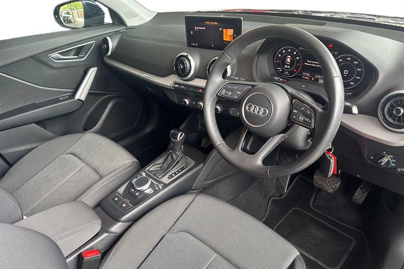 Audi Q2 35 Tfsi Sport S Tronic Blue #5