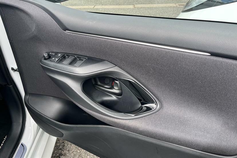Toyota Yaris Hatchback Grey #11