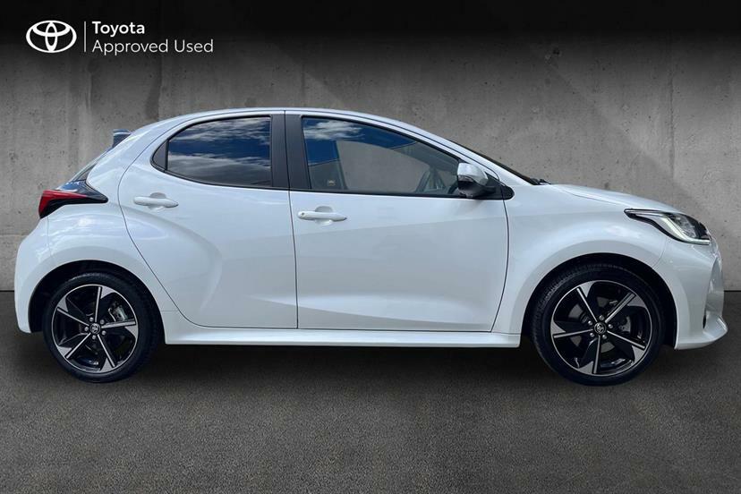 Toyota Yaris 1.5 Hybrid 130 Excel Cvt White #4