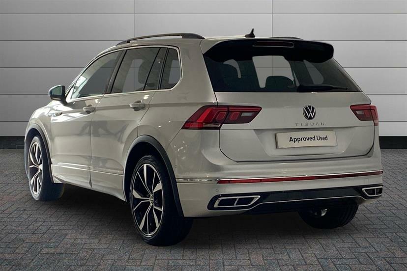 Volkswagen Tiguan 1.5 Tsi 150 R-line Dsg Black #3