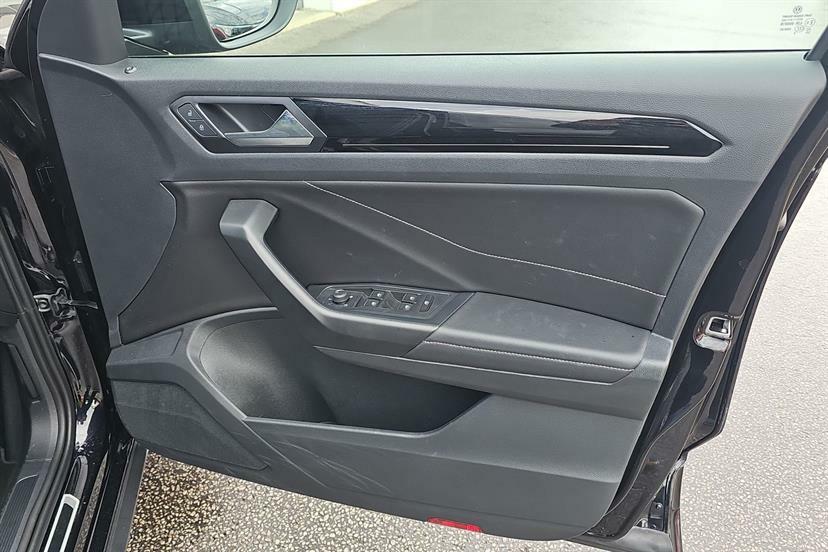 Volkswagen T-Roc Style Silver #15