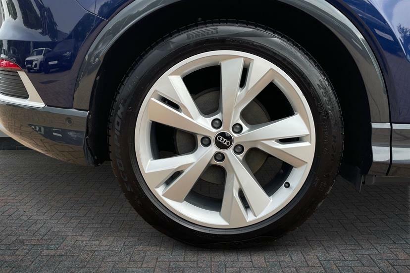 Audi Q4 E Tron 150Kw 40 82Kwh S Line Blue #5