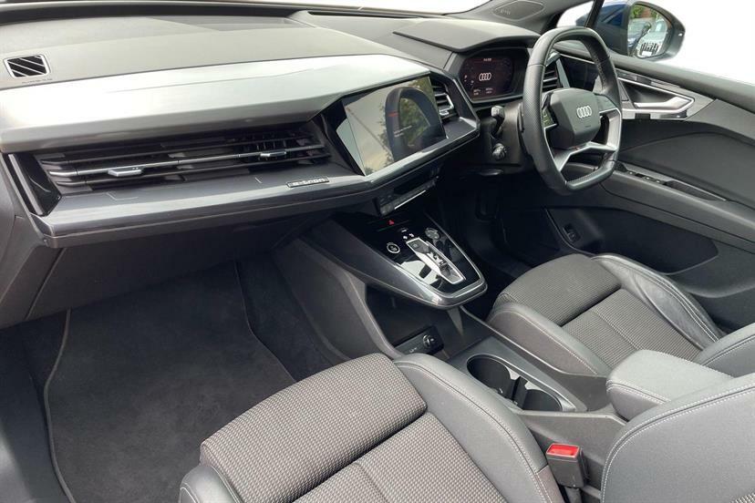 Audi Q4 E Tron 150Kw 40 82Kwh S Line Blue #2
