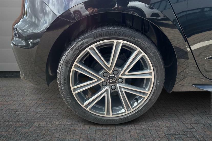 Audi A1 25 Tfsi S Line S Tronic Black #4