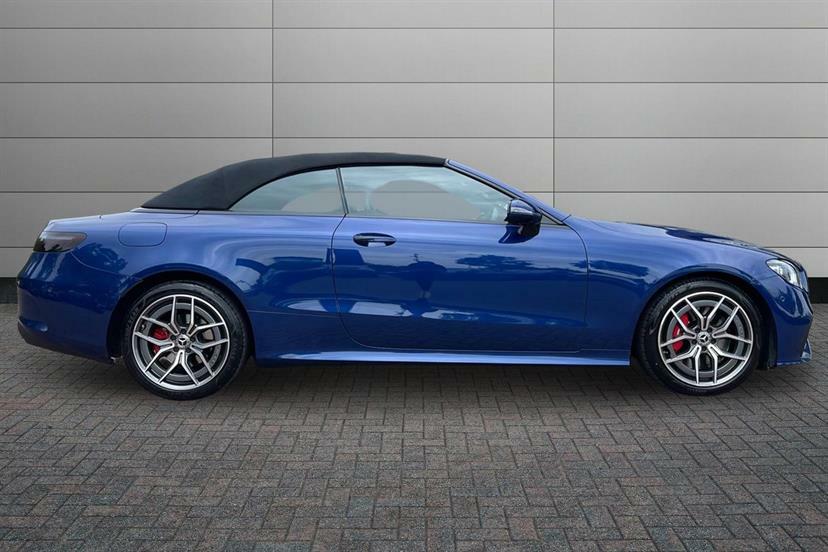 Mercedes-Benz E Class E300 Amg Line Premium 9G-tronic Blue #3
