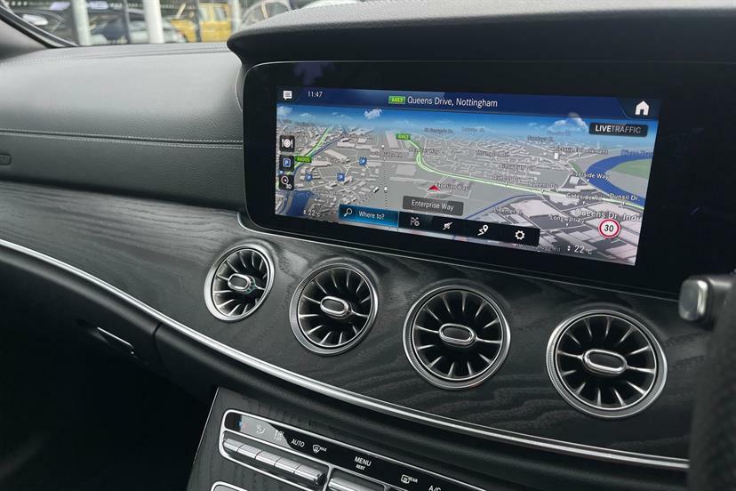 Mercedes-Benz E Class E220d Amg Line Premium 9G-tronic Blue #13
