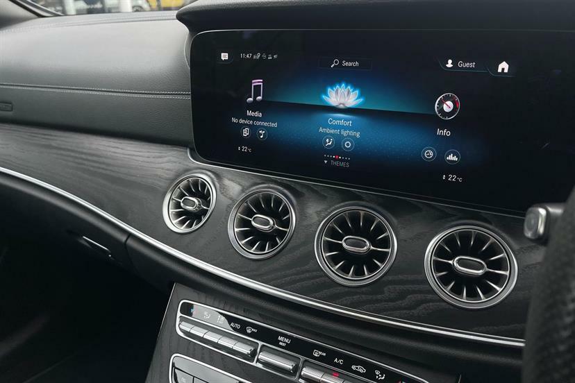 Mercedes-Benz E Class E220d Amg Line Premium 9G-tronic Blue #15