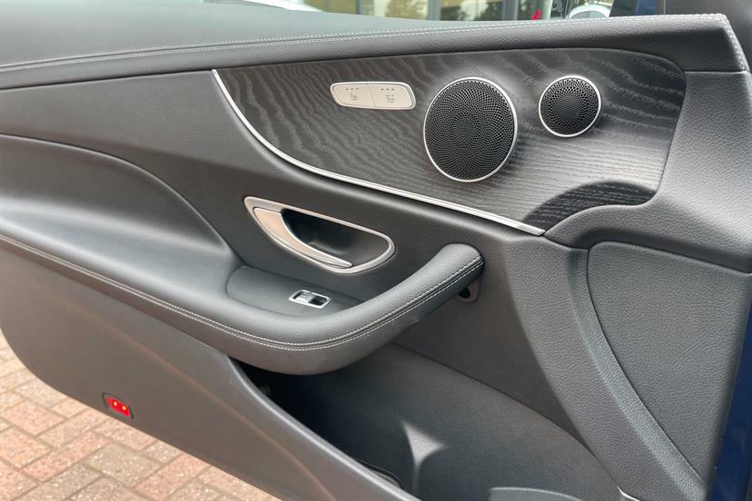 Mercedes-Benz E Class E220d Amg Line Premium 9G-tronic Blue #33