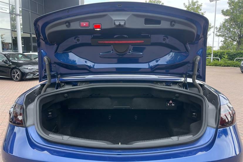 Mercedes-Benz E Class E220d Amg Line Premium 9G-tronic Blue #37