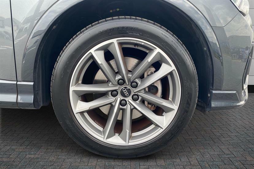 Audi Q3 45 Tfsi E Black Edition S Tronic Cs Pack Grey #5