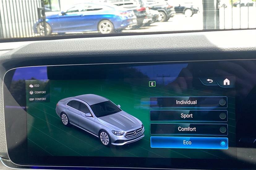 Mercedes-Benz E Class E220d 200 Amg Line 9G-tronic  #50