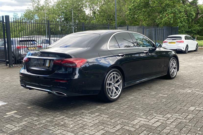 Mercedes-Benz E Class E220d 200 Amg Line 9G-tronic  #24