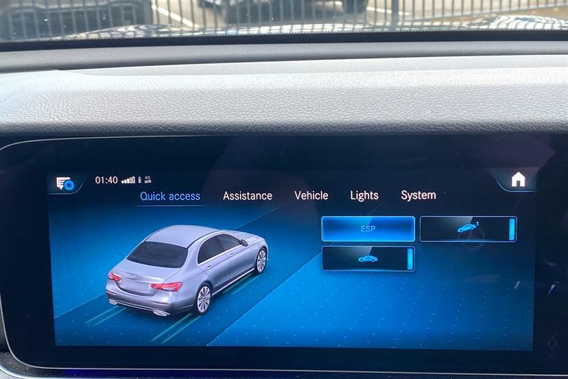 Mercedes-Benz E Class E220d 200 Amg Line 9G-tronic  #40