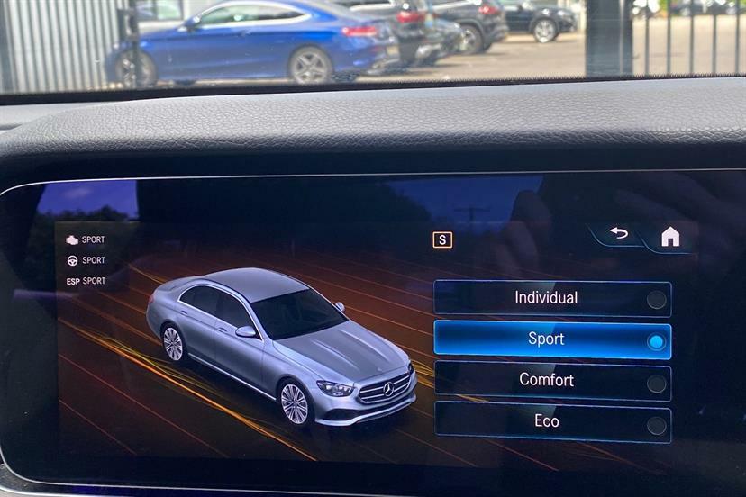 Mercedes-Benz E Class E220d 200 Amg Line 9G-tronic  #48