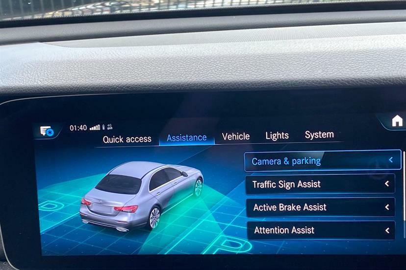 Mercedes-Benz E Class E220d 200 Amg Line 9G-tronic  #41