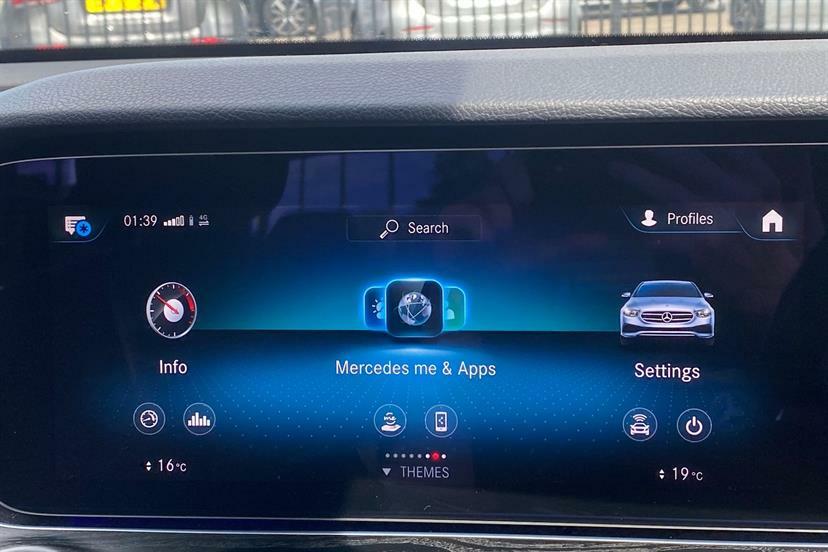 Mercedes-Benz E Class E220d 200 Amg Line 9G-tronic  #37