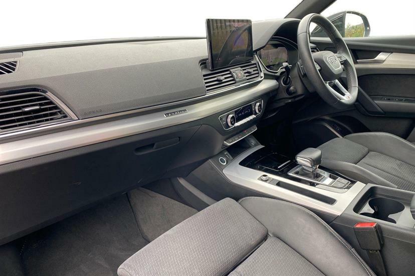 Audi Q5 45 Tfsi Quattro S Line S Tronic Black #2