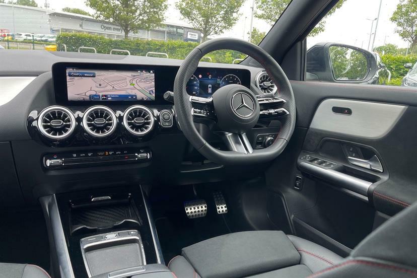 Mercedes-Benz GLA Class Amg Line Silver #40
