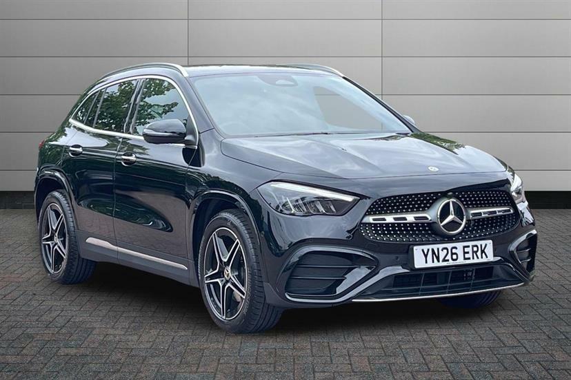 Mercedes-Benz GLA Class 200 Amg Line Executive Black