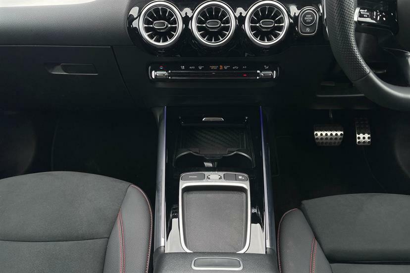 Mercedes-Benz GLA Class Amg Line Silver #8