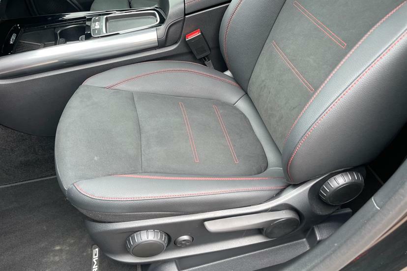 Mercedes-Benz GLA Class Amg Line Silver #35
