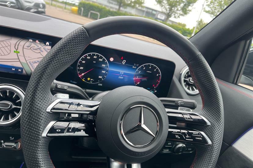 Mercedes-Benz GLA Class Amg Line Silver #16
