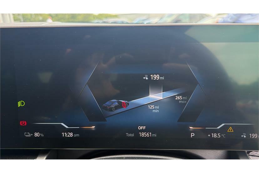 BMW i5 M Sport Grey #9
