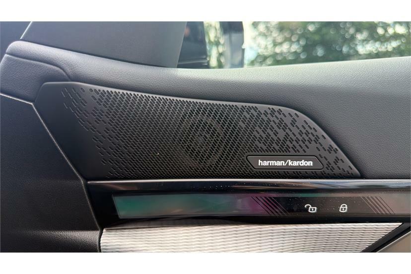 BMW i5 M Sport Grey #20
