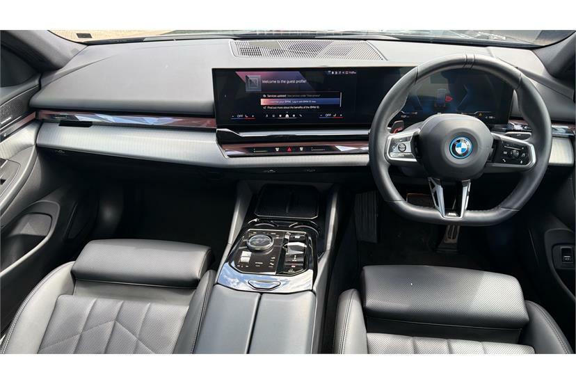 BMW i5 250Kw Edrive40 M Sport 84Kwh Black #4