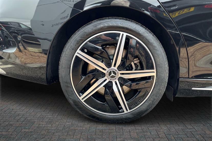 Mercedes-Benz CLA Class 250 200Kw Eq Tech Amg Line Ed 85Kwh Black #4