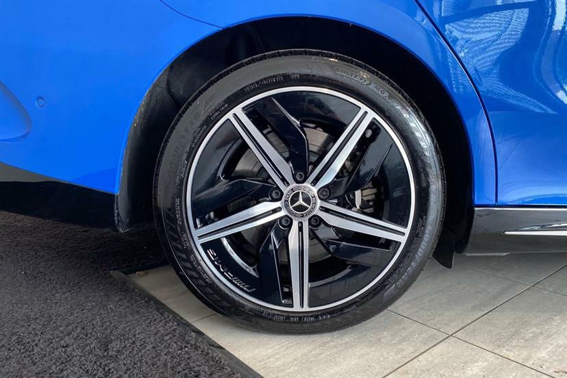 Mercedes-Benz CLA Class 250 200Kw Eq Tech Amg Line Ed 85Kwh Blue #4